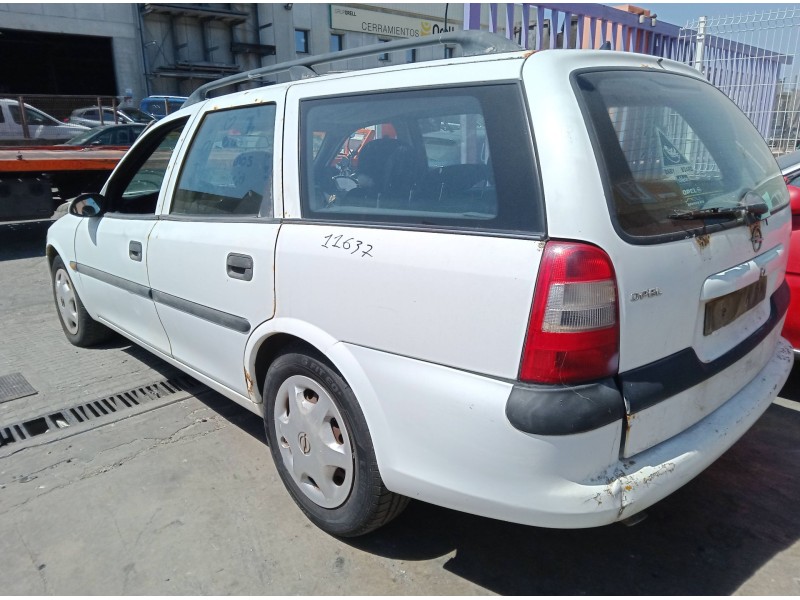 opel vectra b station wagon (j96) del año 1998