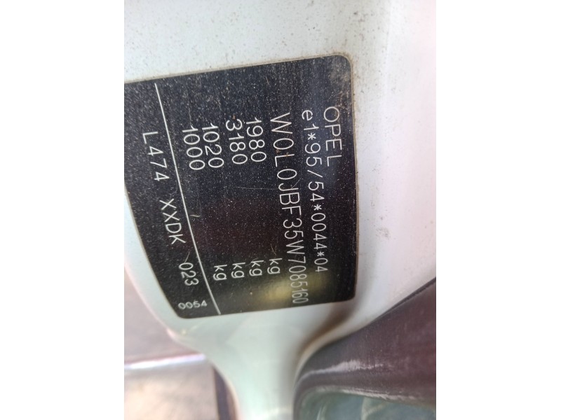 opel vectra b station wagon (j96) del año 1998