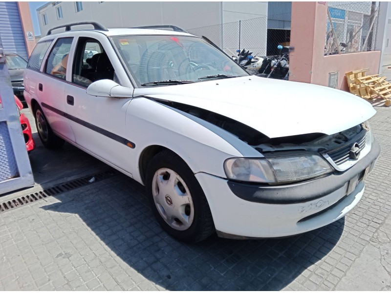 opel vectra b station wagon (j96) del año 1998