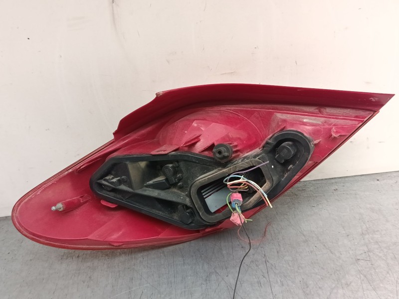 Recambio de piloto trasero derecho para peugeot 207/207+ (wa_, wc_) 1.6 hdi referencia OEM IAM   