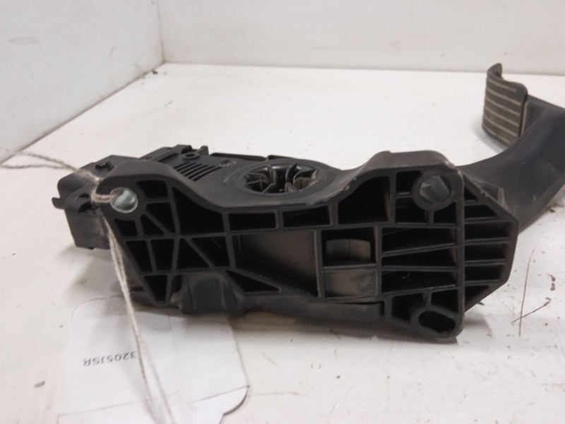 Recambio de pedal acelerador para peugeot 208 i (ca_, cc_) 1.6 hdi / bluehdi 75 referencia OEM IAM 9671433780  