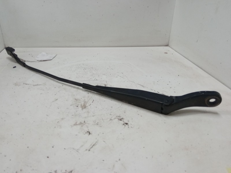 Recambio de brazo limpia delantero izquierdo para peugeot 208 i (ca_, cc_) 1.6 hdi / bluehdi 75 referencia OEM IAM   
