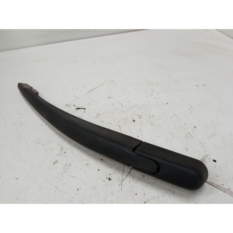 Recambio de brazo limpia trasero para peugeot 208 i (ca_, cc_) 1.6 hdi / bluehdi 75 referencia OEM IAM   