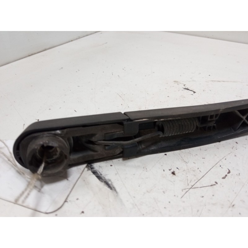 Recambio de brazo limpia trasero para peugeot 208 i (ca_, cc_) 1.6 hdi / bluehdi 75 referencia OEM IAM   