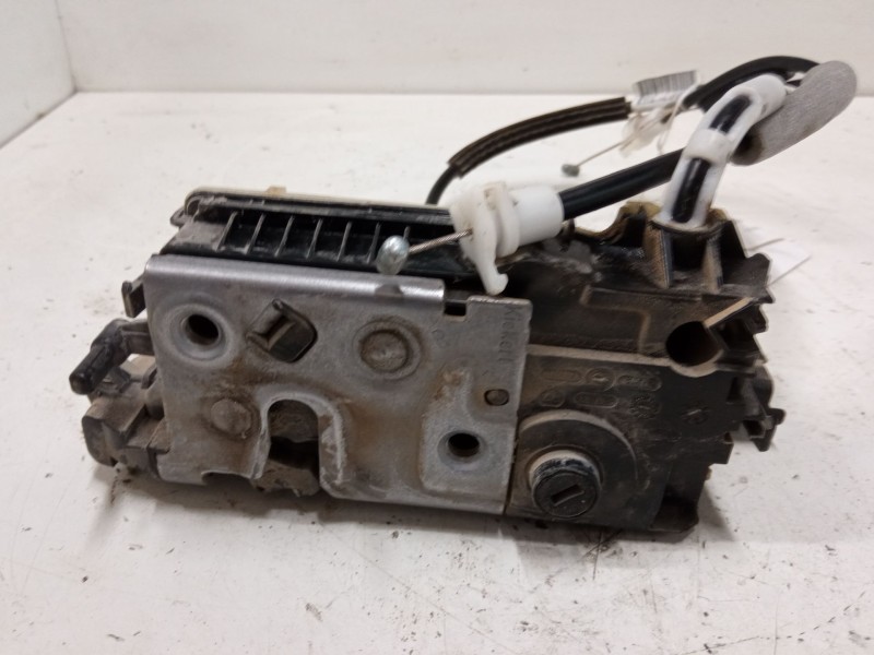 Recambio de cerradura puerta trasera derecha para peugeot 208 i (ca_, cc_) 1.6 hdi / bluehdi 75 referencia OEM IAM 9812501180  
