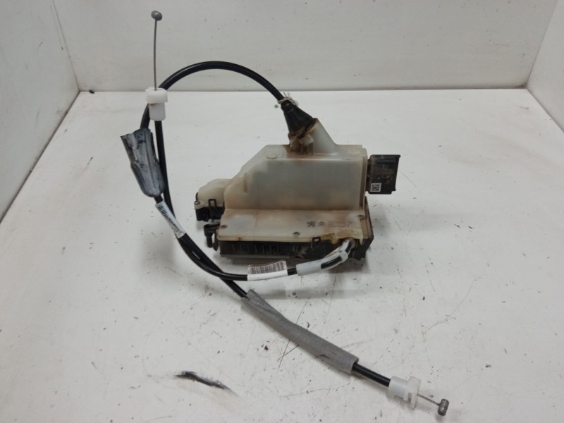 Recambio de cerradura puerta delantera derecha para peugeot 208 i (ca_, cc_) 1.6 hdi / bluehdi 75 referencia OEM IAM 9812500780 