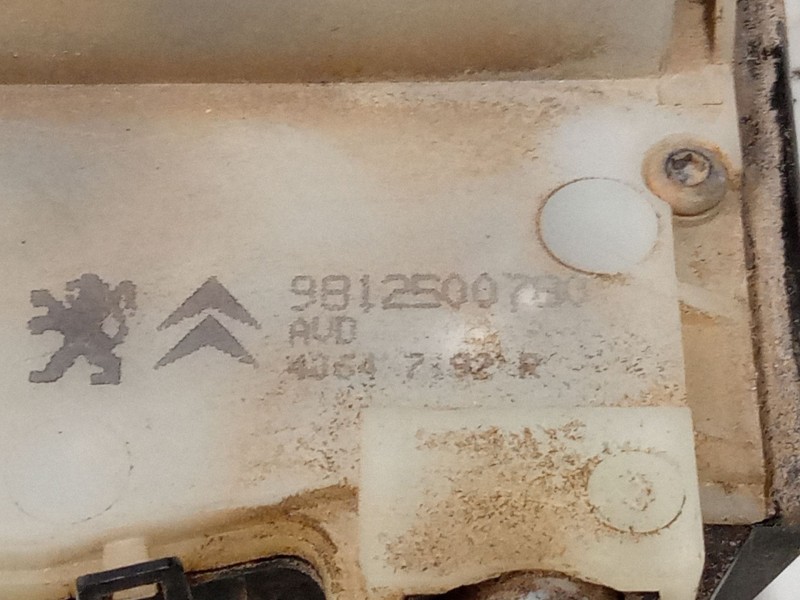 Recambio de cerradura puerta delantera derecha para peugeot 208 i (ca_, cc_) 1.6 hdi / bluehdi 75 referencia OEM IAM 9812500780 