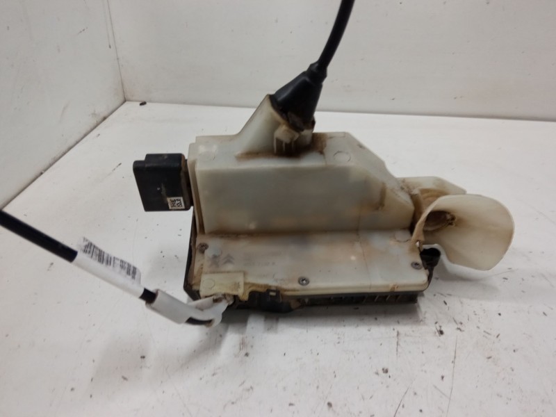 Recambio de cerradura puerta delantera izquierda para peugeot 208 i (ca_, cc_) 1.6 hdi / bluehdi 75 referencia OEM IAM 981250088