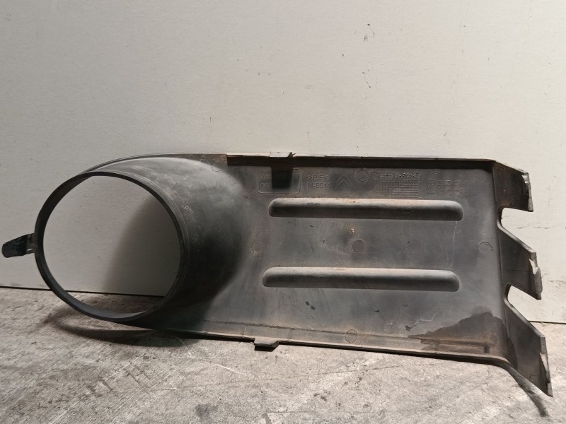 Recambio de moldura paragolpes trasero izquierda para citroën xsara picasso (n68) 2.0 hdi referencia OEM IAM   