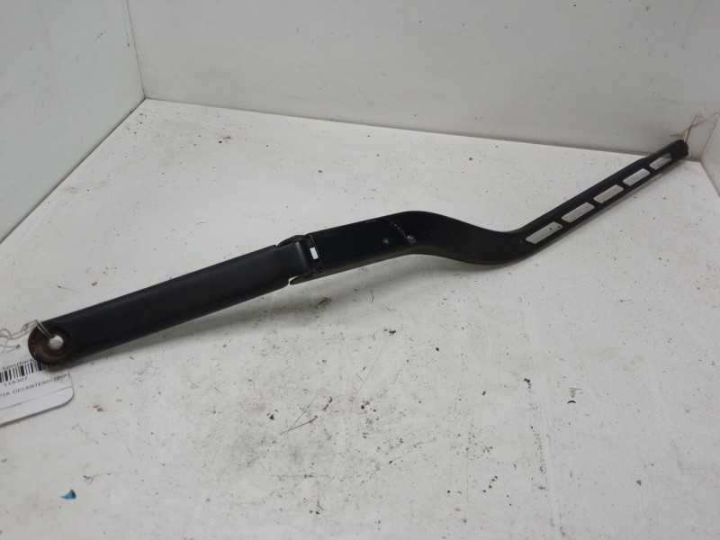 Recambio de brazo limpia delantero izquierdo para audi a3 sportback (8pa) 1.6 tdi referencia OEM IAM   