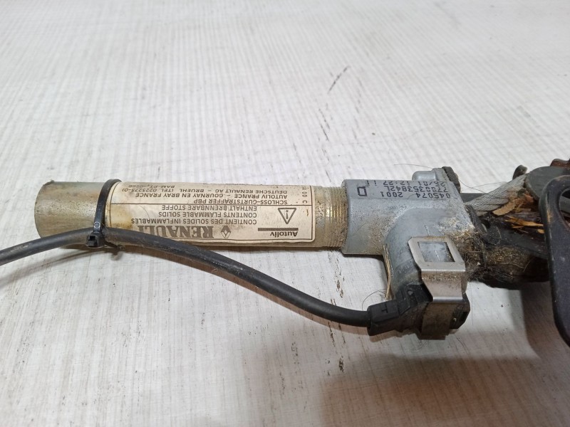 Recambio de anclaje con pretensor delantero derecho para renault kangoo (kc0/1_) d 65 1.9 (kc0e, kc02, kc0j, kc0n) referencia OE