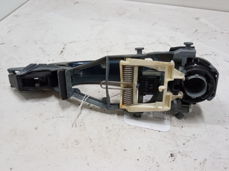 Recambio de maneta exterior puerta trasera izquierda para volkswagen golf plus v (5m1, 521) 1.4 tsi referencia OEM IAM 1K0837886