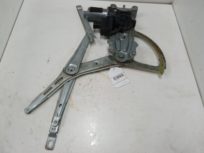 Recambio de elevalunas electrico delantero derecho para opel astra h classic hatchback (a04) 1.6 (l48) referencia OEM IAM   