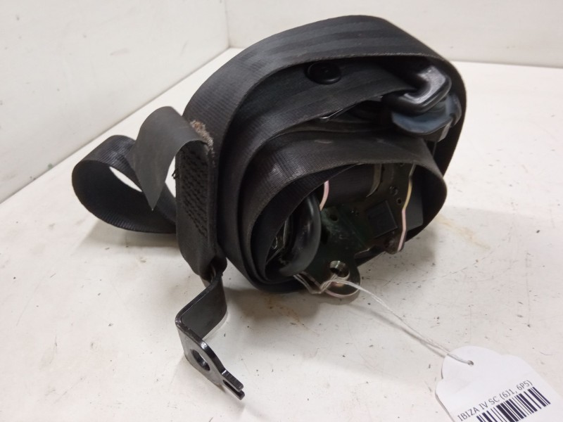 Recambio de cinturon seguridad delantero derecho para seat ibiza iv sc (6j1, 6p5) 1.2 referencia OEM IAM   