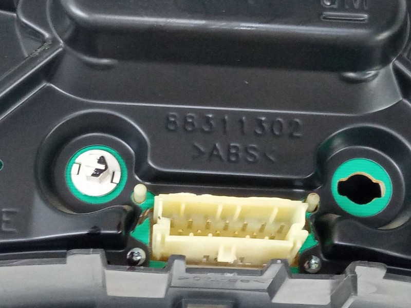 Recambio de cuadro instrumentos para opel combo tour 1.3 cdti 16v referencia OEM IAM 110008988026  