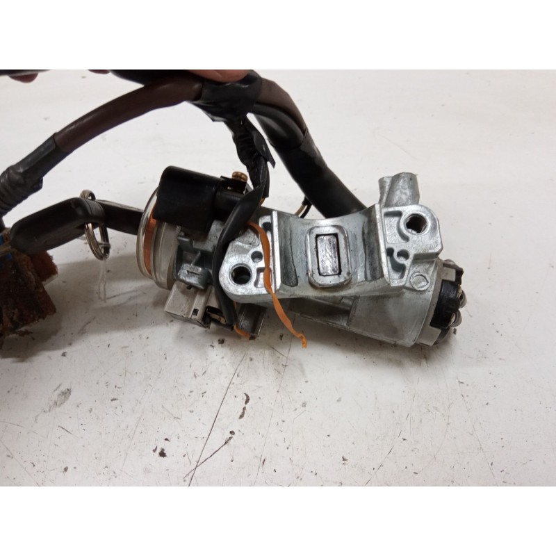 Recambio de clausor para mitsubishi montero sport i (k7_, k9_) 2.5 td (k94w, k74t) referencia OEM IAM   
