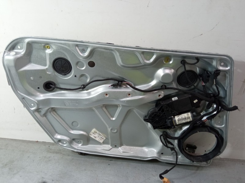 Recambio de elevalunas electrico delantero izquierdo para volkswagen passat b5 variant (3b5) 1.8 t referencia OEM IAM   