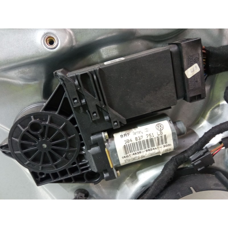 Recambio de elevalunas electrico delantero izquierdo para volkswagen passat b5 variant (3b5) 1.8 t referencia OEM IAM   