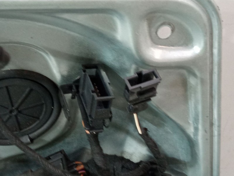 Recambio de elevalunas electrico delantero izquierdo para volkswagen passat b5 variant (3b5) 1.8 t referencia OEM IAM   
