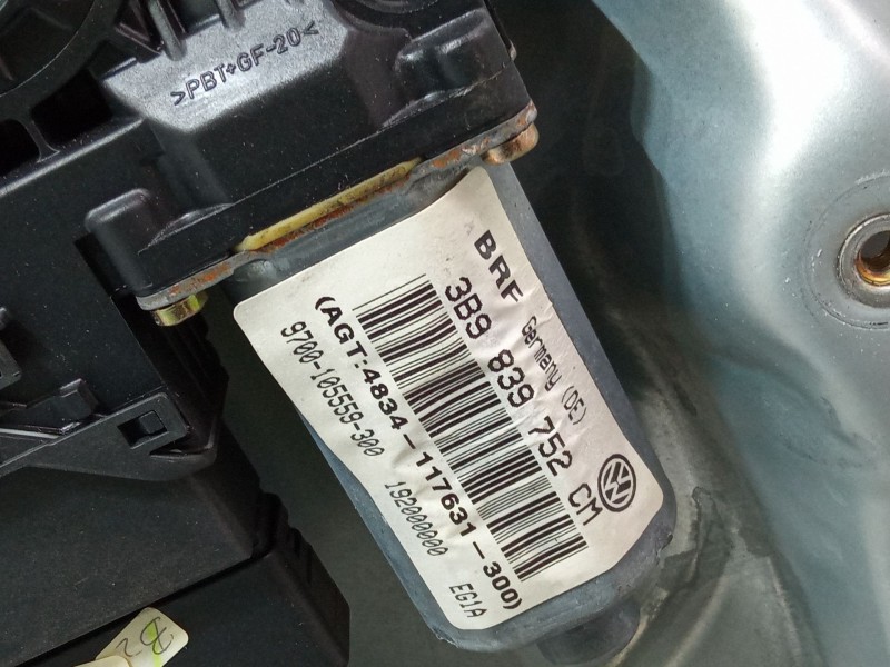 Recambio de elevalunas electrico trasero derecho para volkswagen passat b5 variant (3b5) 1.8 t referencia OEM IAM 3B9839752  
