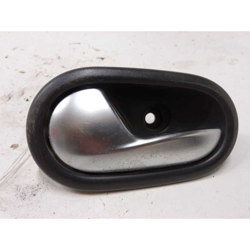 Recambio de maneta interior puerta delantera izquierda para dacia sandero ii (b8_) tce 90 (b8m1, b8ma) referencia OEM IAM   