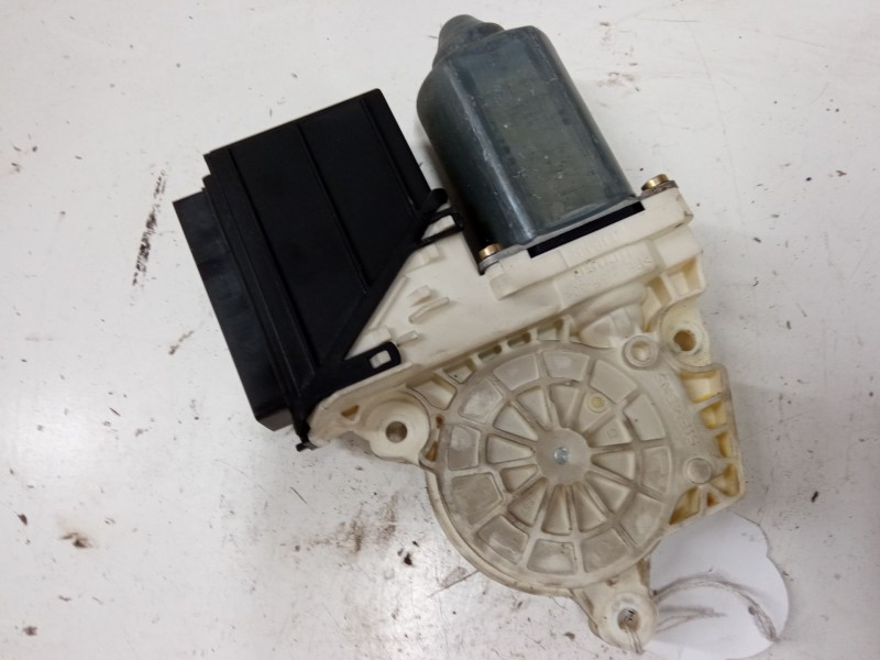 Recambio de motor elevaluna delantero izquierdo para seat cordoba (6l2) 1.9 tdi referencia OEM IAM   