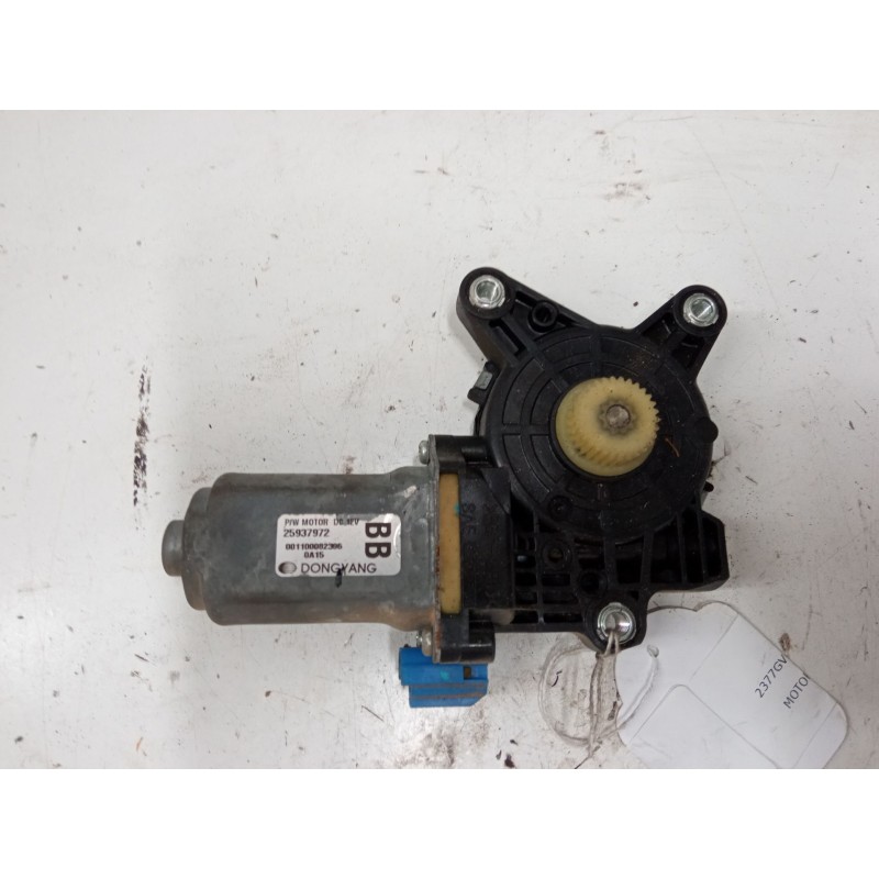 Recambio de motor elevaluna delantero derecho para chevrolet captiva (c100, c140) 2.0 d 4wd referencia OEM IAM 25937972  
