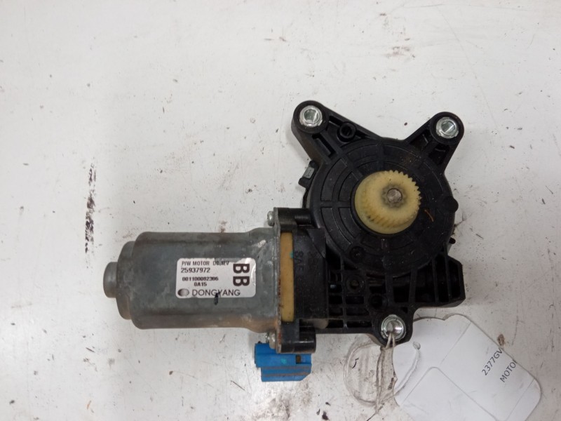 Recambio de motor elevaluna delantero derecho para chevrolet captiva (c100, c140) 2.0 d 4wd referencia OEM IAM 25937972  