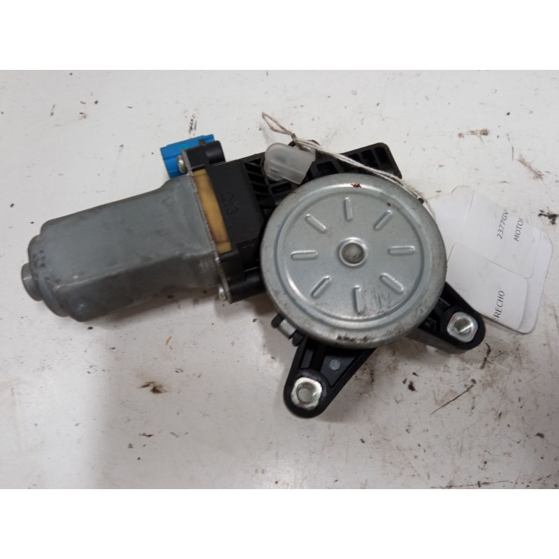 Recambio de motor elevaluna delantero derecho para chevrolet captiva (c100, c140) 2.0 d 4wd referencia OEM IAM 25937972  