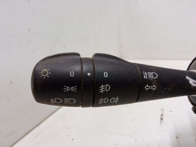 Recambio de mando luces para dacia sandero ii (b8_) tce 90 (b8m1, b8ma) referencia OEM IAM 255679575R  