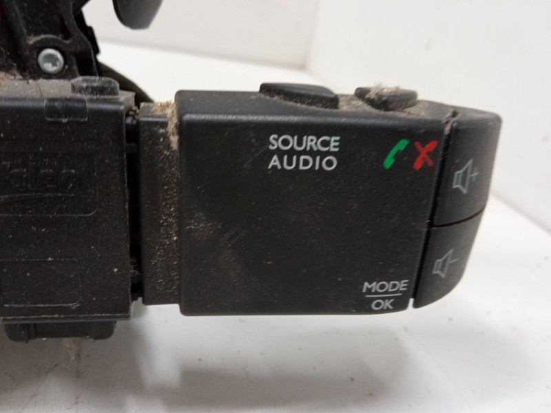 Recambio de mando luces para dacia sandero ii (b8_) tce 90 (b8m1, b8ma) referencia OEM IAM 255679575R  