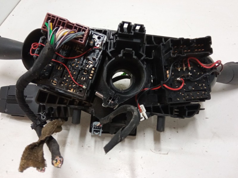 Recambio de mando luces para dacia sandero ii (b8_) tce 90 (b8m1, b8ma) referencia OEM IAM 255679575R  
