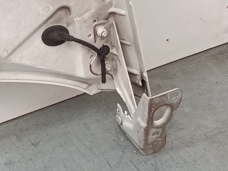 Recambio de capo para seat ibiza iv (6j5, 6p1) 1.4 tdi referencia OEM IAM 6J9823031B  