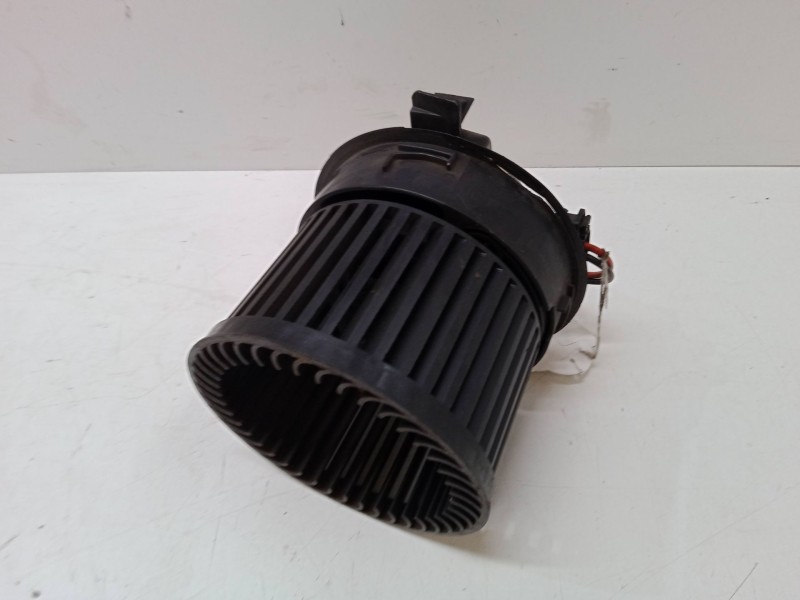 Recambio de motor calefaccion para peugeot 308 i (4a_, 4c_) 1.6 hdi referencia OEM IAM T1000588K  