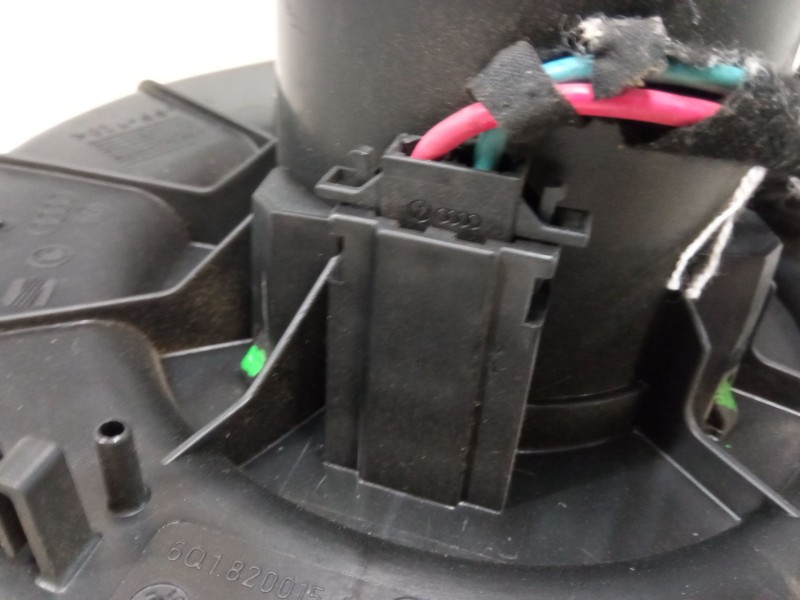 Recambio de motor calefaccion para seat ibiza iii (6l1) 1.9 sdi referencia OEM IAM 6Q1820015  