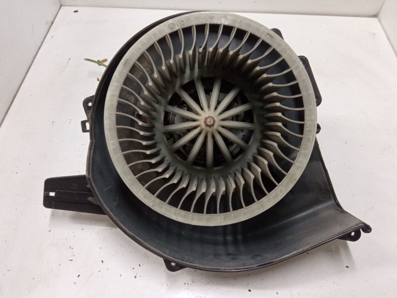 Recambio de motor calefaccion para seat ibiza iii (6l1) 1.9 sdi referencia OEM IAM 6Q1820015  