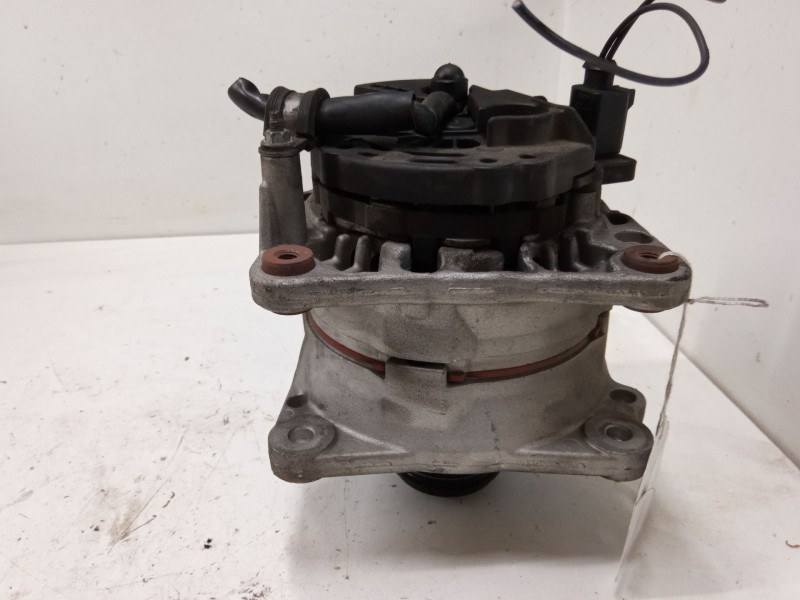 Recambio de alternador para seat leon (1m1) 1.9 tdi referencia OEM IAM   