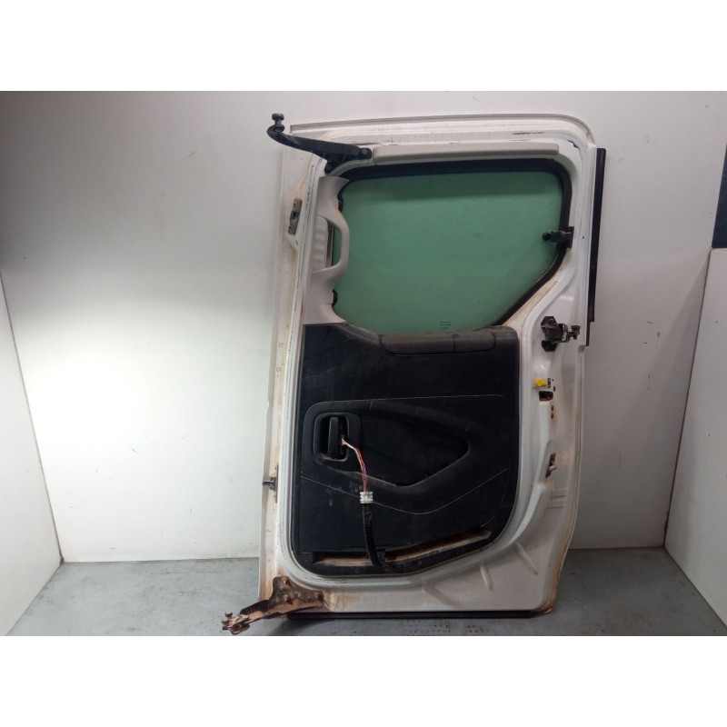 Recambio de puerta corredera derecha completa para peugeot partner tepee 1.6 hdi / bluehdi 75 referencia OEM IAM   