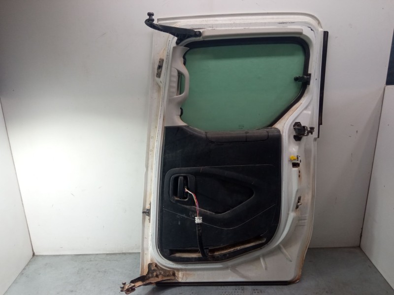Recambio de puerta corredera derecha completa para peugeot partner tepee 1.6 hdi / bluehdi 75 referencia OEM IAM   