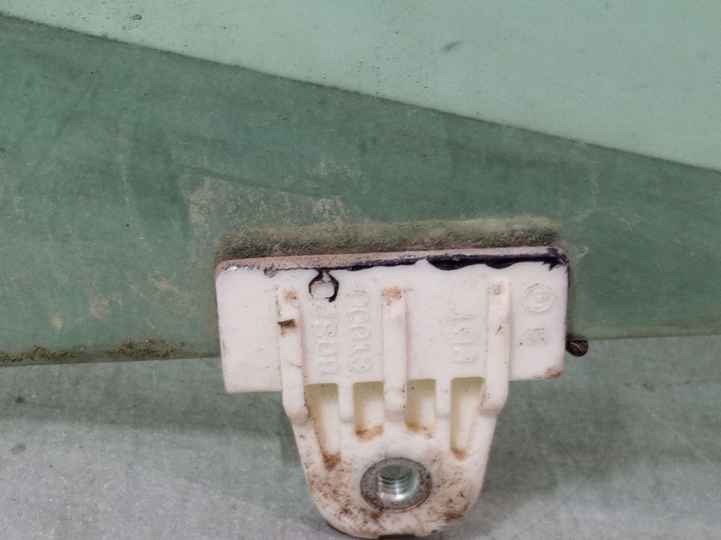Recambio de luna puerta delantera derecha para renault maxity 110.35/5 referencia OEM IAM   