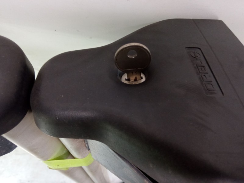Recambio de baca pequeña para opel combo tour 1.3 cdti 16v referencia OEM IAM   