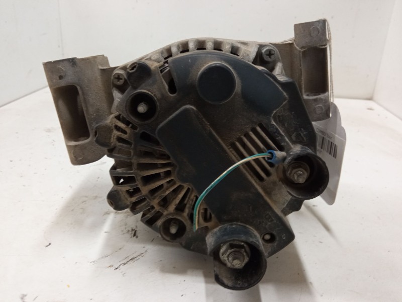 Recambio de alternador para opel combo tour 1.3 cdti 16v referencia OEM IAM   
