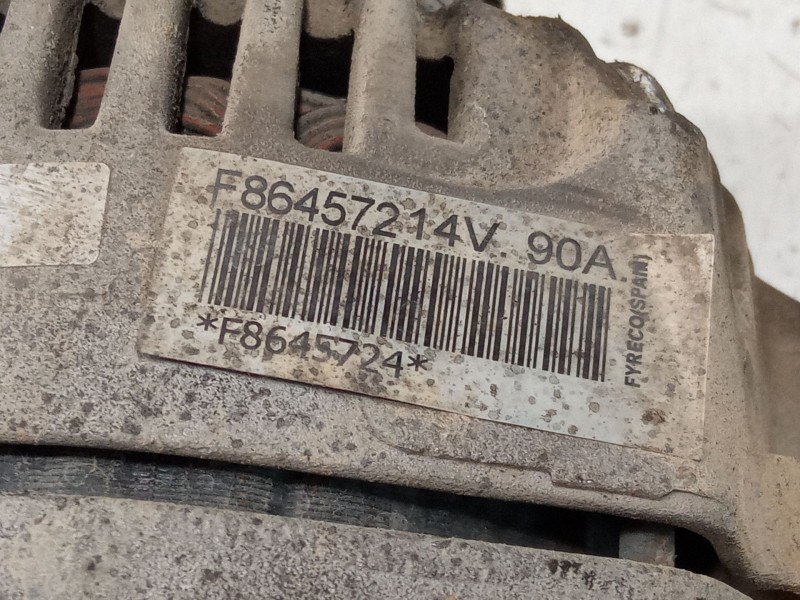Recambio de alternador para opel combo tour 1.3 cdti 16v referencia OEM IAM   