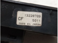 Recambio de mando elevalunas delantero derecho para opel astra h classic hatchback (a04) 1.6 (l48) referencia OEM IAM 13228709   2