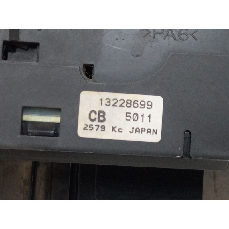 Recambio de mando elevalunas delantero izquierdo para opel astra h classic hatchback (a04) 1.6 (l48) referencia OEM IAM   