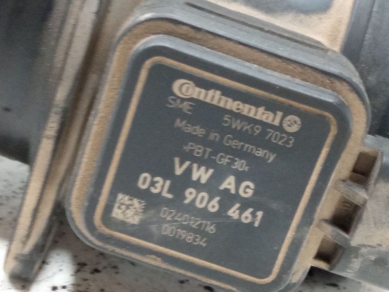 Recambio de caudalimetro para audi a3 sportback (8pa) 1.6 tdi referencia OEM IAM 03L906461  