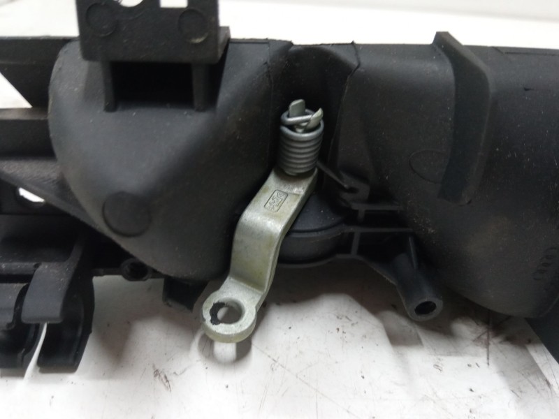 Recambio de maneta interior puerta delantera derecha para audi a3 sportback (8pa) 1.6 tdi referencia OEM IAM   