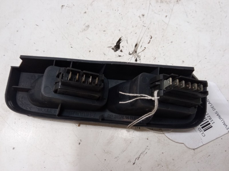 Recambio de mando elevalunas delantero izquierdo para renault clio ii (bb_, cb_) 1.9 dti (b/cb0u) referencia OEM IAM   