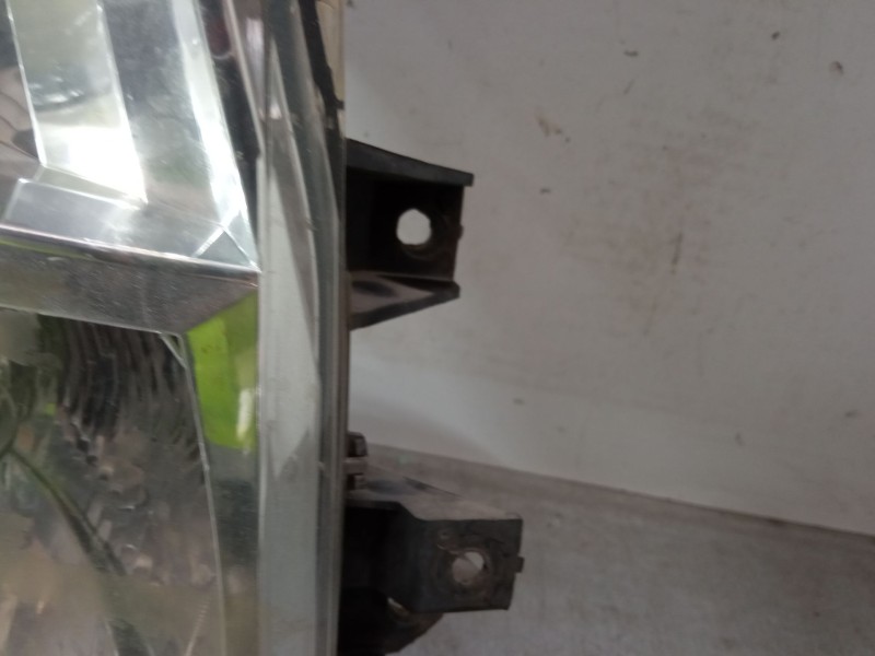 Recambio de faro derecho para renault maxity 110.35/5 referencia OEM IAM   