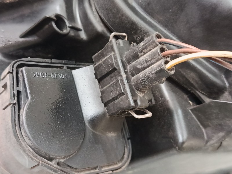 Recambio de faro derecho para audi a4 b5 avant (8d5) 1.9 tdi referencia OEM IAM   